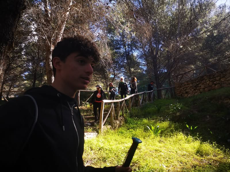 Non lasciamo che l'apatia faccia sprofondare nel dimenticatoio posti belli come questo.
